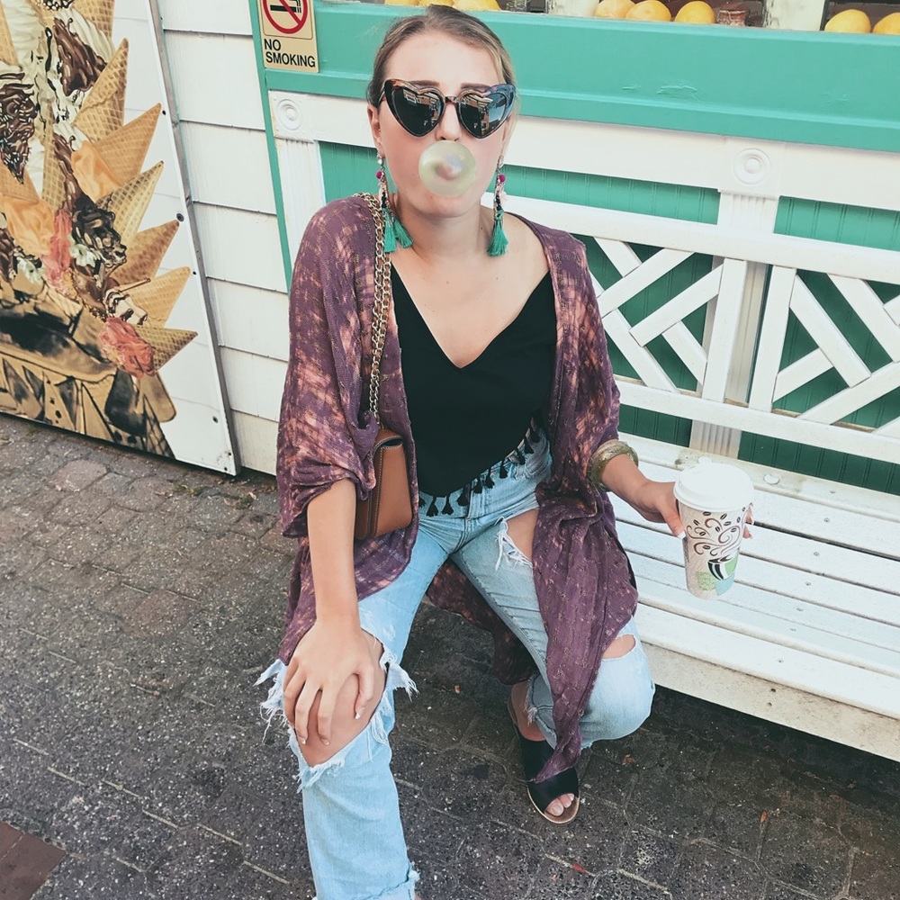 Meet your Posher, Alicia